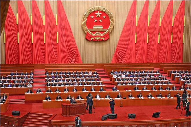 当两会成了“春晚”,北京走进“赤裸”时代(图) - 1