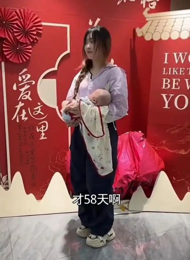 93年女子带娃相亲，因高颜值被大量网友询问，红娘私信被挤爆（组图） - 2
