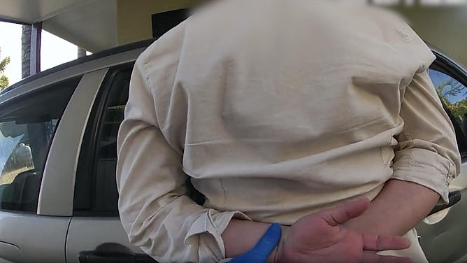 澳多地惊现新型诈骗，专盯这类人！警方突袭华人聚居区公寓，逮捕3外国人（组图） - 3