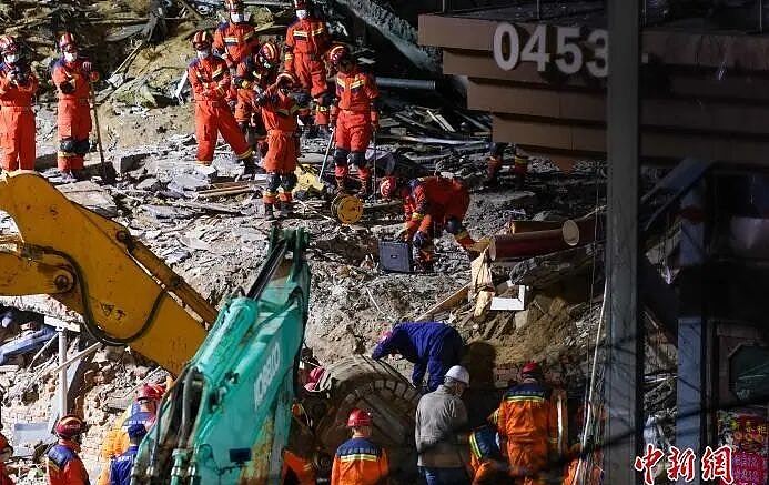 黑龙江楼房凌晨坍塌！酿7死2伤惨剧（组图） - 3
