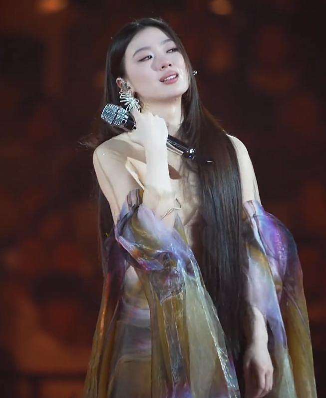 李荣浩怒斥单依纯不到24小时,薛之谦罕见发声,赢得全网好感(组图) - 5