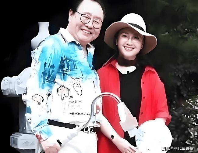80岁马德华娶美女侯玉敏,儿子成为他的骄傲(组图) - 4