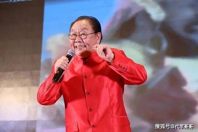 80岁马德华娶美女侯玉敏,儿子成为他的骄傲(组图) - 8
