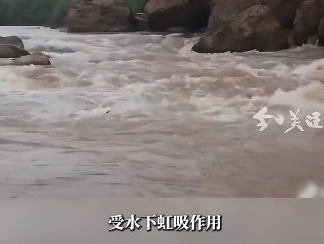 男子虎跳峡遇难34天后续：是家中独子，家属：让儿子完整留在江底（组图） - 8