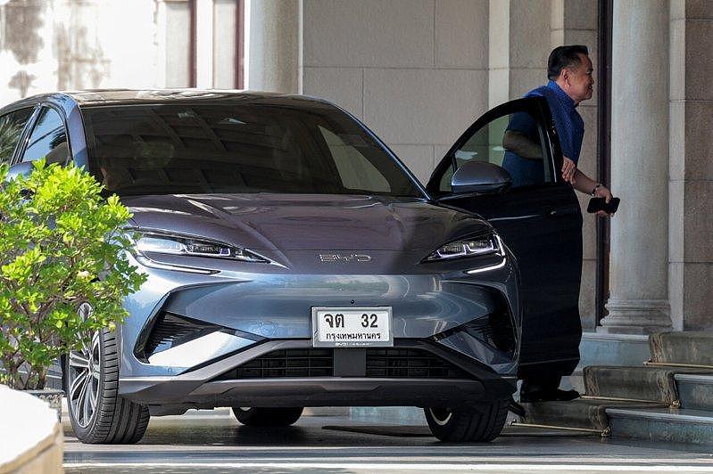 全球抢中国车？！泰总理换掉劳斯莱斯改开比亚迪（组图） - 1