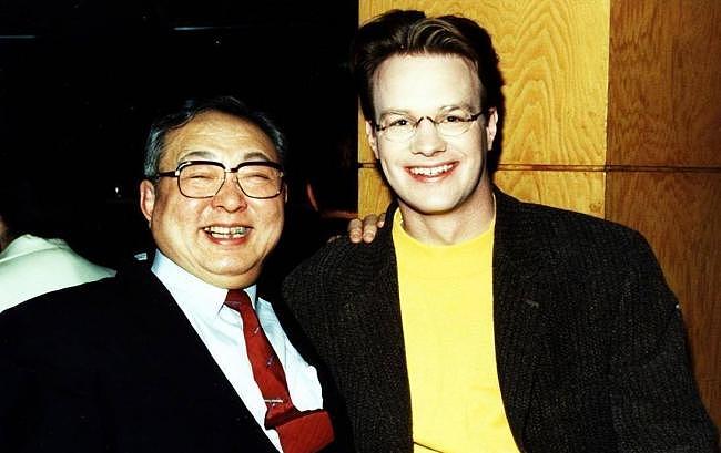 回加拿大生活的“洋笑星”大山,61岁近照认不出!须发皆白沧桑,妻子却风韵犹存(组图) - 10