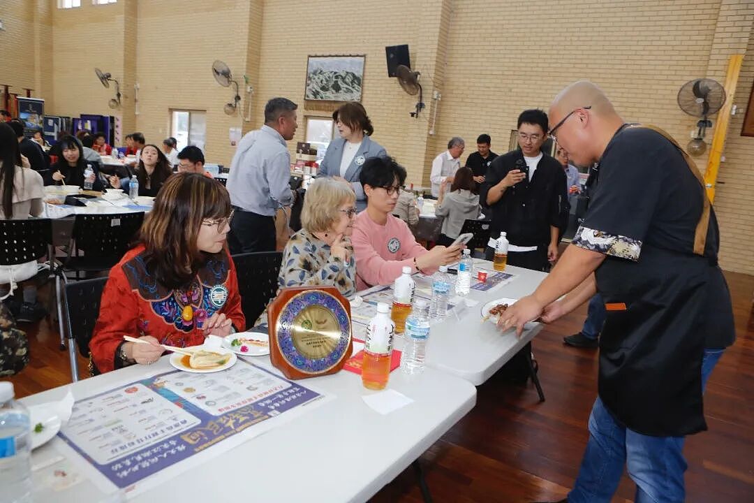 【全记录】风雨无阻赴盛会 美味飘香聚人心 第七季“高手在民间”暨2026西澳中华美食文化盛典及餐饮协会换届庆典（组图） - 89