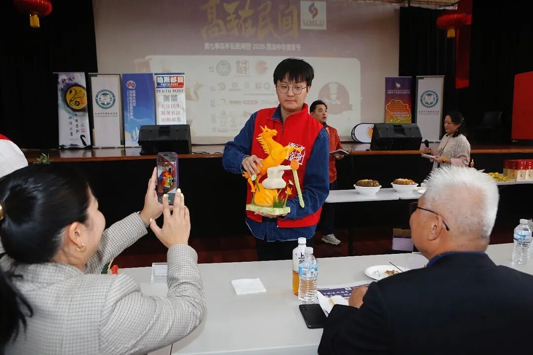 【全记录】风雨无阻赴盛会 美味飘香聚人心 第七季“高手在民间”暨2026西澳中华美食文化盛典及餐饮协会换届庆典（组图） - 126