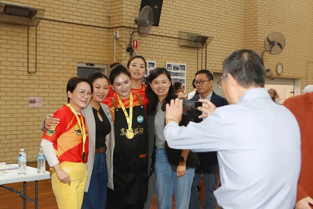 【全记录】风雨无阻赴盛会 美味飘香聚人心 第七季“高手在民间”暨2026西澳中华美食文化盛典及餐饮协会换届庆典（组图） - 188