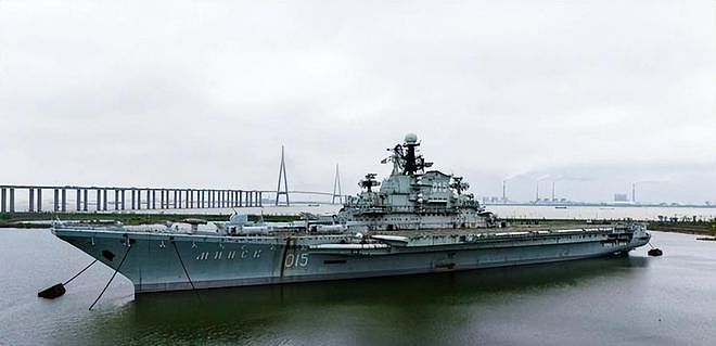 美媒：世界都被骗了，中国偷偷打造10艘航母，8艘做好了战斗准备 - 4