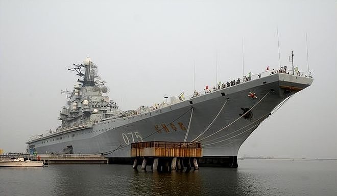 美媒：世界都被骗了，中国偷偷打造10艘航母，8艘做好了战斗准备 - 5