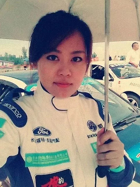 中国第一代女赛车手,40岁决定去开网约车(组图) - 9