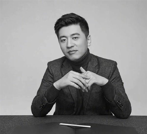 张雪峰出版书籍不见其照片，网友满心遗憾，客服回应道尽体面（组图） - 2