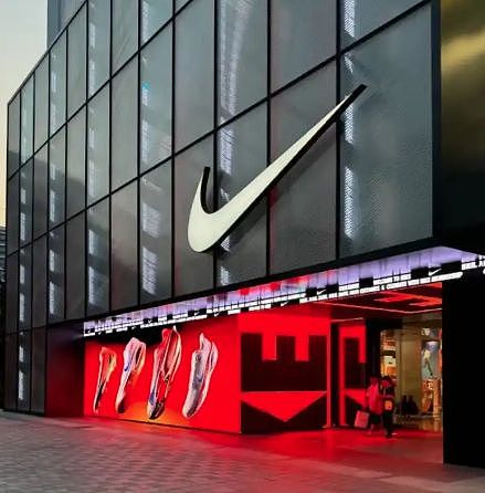 傲慢的Nike销售暴跌,被用户抛弃(组图) - 1