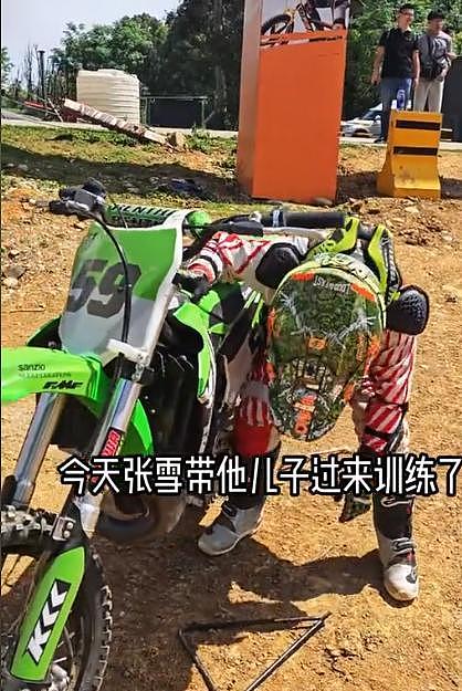 原来他是张雪儿子，才14岁子承父业是越野摩托车车手，名字好霸气（组图） - 20