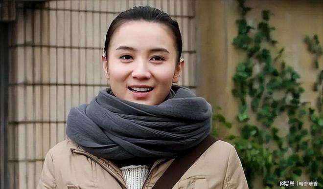 陪玩陪睡拿资源?45岁影后宋佳三段情史揭秘,真相竟是这样 - 4
