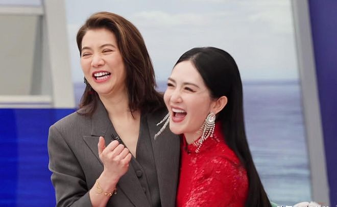 浪姐7大翻车!主持人开黄腔,杜海涛妈妈抢话,黄灿灿揭谢娜老底 - 4