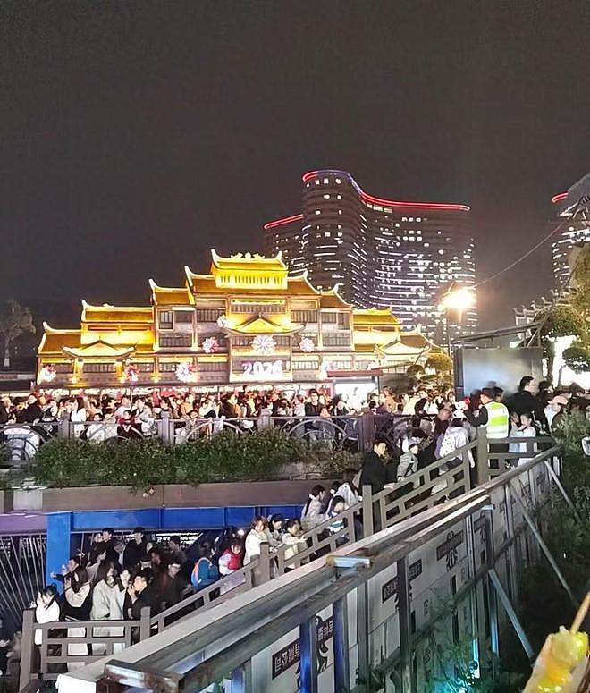 景区饭店因点餐86元驱赶游客后续:游客退票,商家被实锤,真不冤(组图) - 1