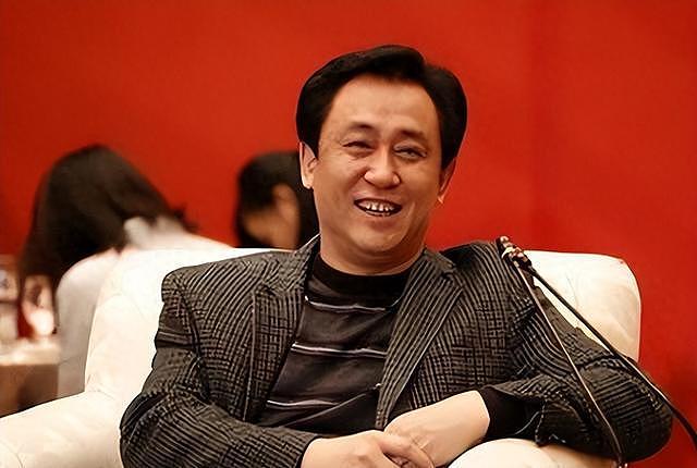 许家印背后有三个"靠山",一位去世、一位瘫痪,身份都不简单 - 1
