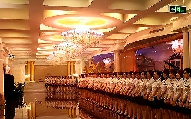 “亚洲第一嗨场”覆灭记!性交易泛滥,富商疯狂砸钱,挥金如土(组图) - 2