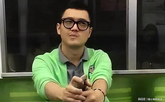 自掘坟墓!9年后宋喆在县城搬蔬菜箱,前妻已走上另一条康庄大道 - 4