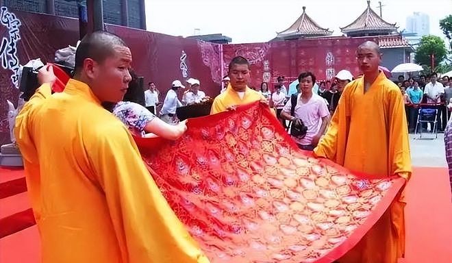 万万没想到,原来释永信才是“冰山一角”!全家都被扒了个底朝天 - 5
