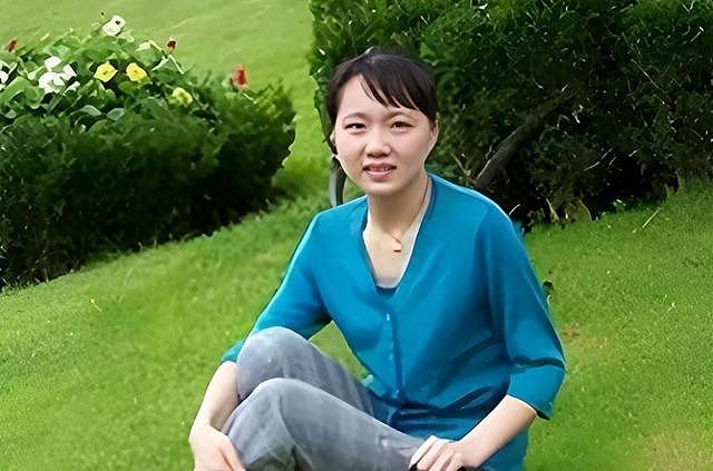 410次开房记录曝光！从临时工“睡”成副处长，她只用不到3年 - 5