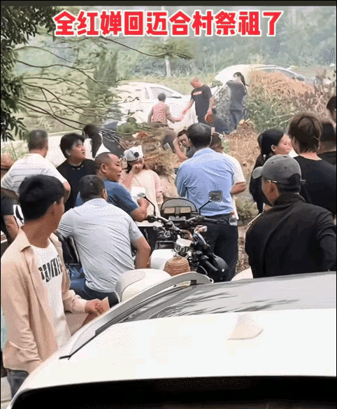 全红婵回乡祭祖一个动作火遍全网！褪去冠军光环的她，圈粉无数（组图） - 3