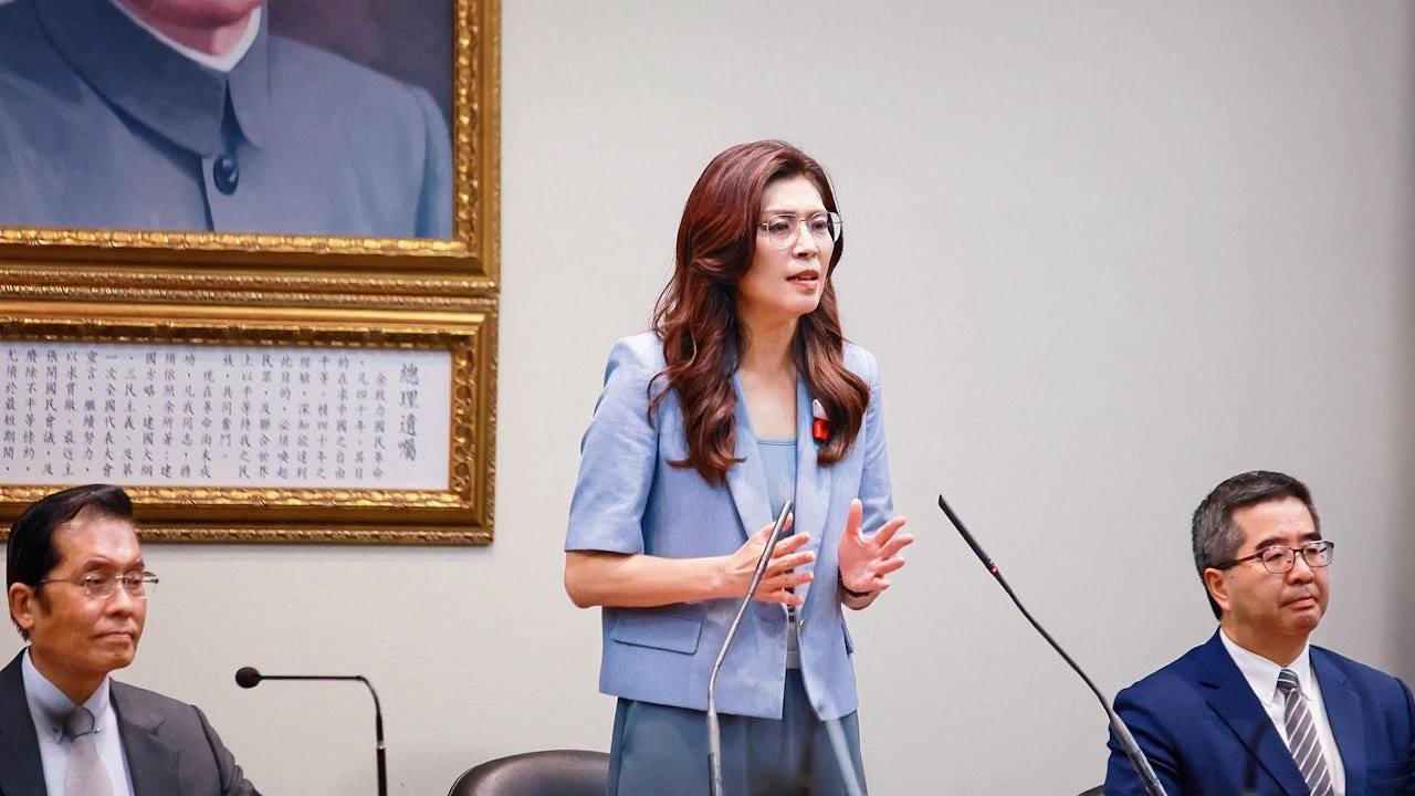 郑丽文访陆:7日抵达上海,国台办主任宋涛接机,将晤三省市一把手(组图) - 1