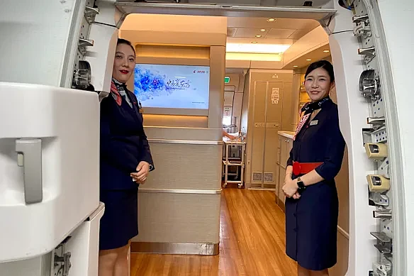 回国中转飞欧洲划算吗？实测中国东方航空：行李额惊人但这一项是硬伤（组图） - 3