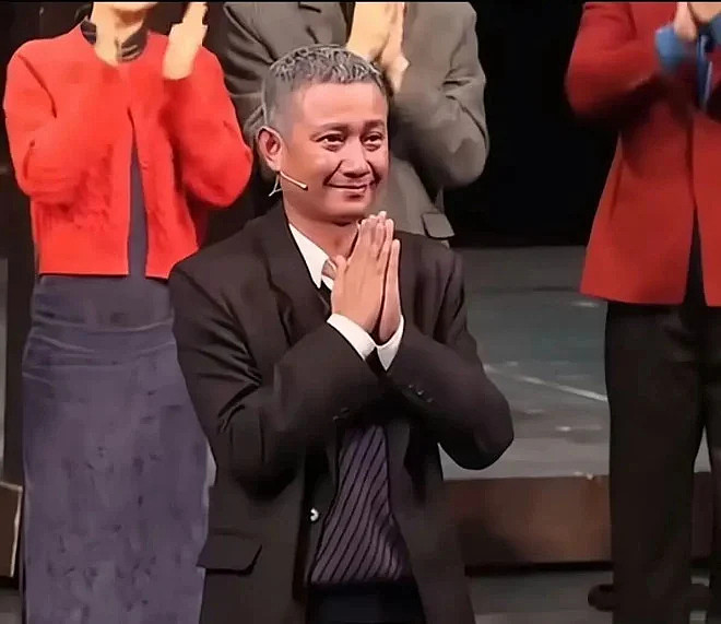 马伊琍大女儿晒与爸爸合影！文章头发稀疏显老态（组图） - 15
