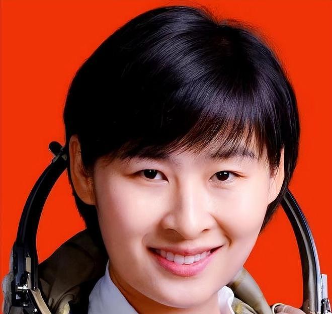 中国首位女航天员刘洋，结婚8年未生子，临行前给丈夫留下2条遗言（组图） - 2