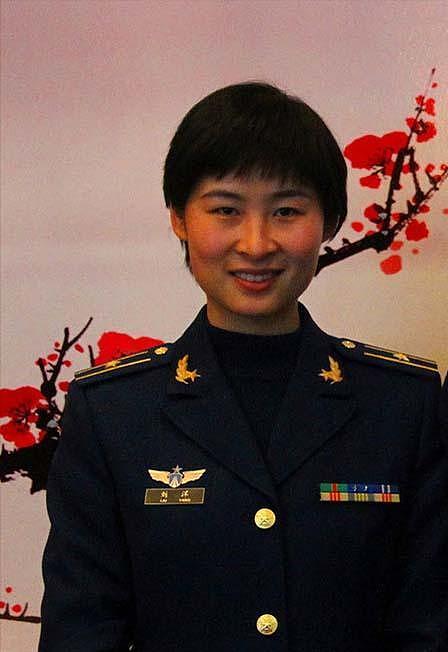 中国首位女航天员刘洋，结婚8年未生子，临行前给丈夫留下2条遗言（组图） - 4