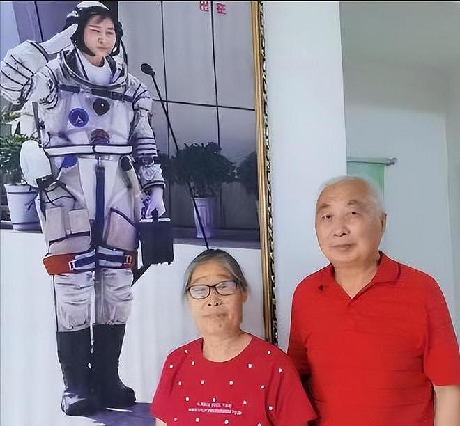 中国首位女航天员刘洋，结婚8年未生子，临行前给丈夫留下2条遗言（组图） - 8