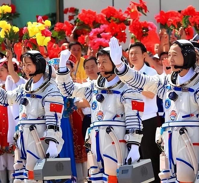 中国首位女航天员刘洋，结婚8年未生子，临行前给丈夫留下2条遗言（组图） - 11