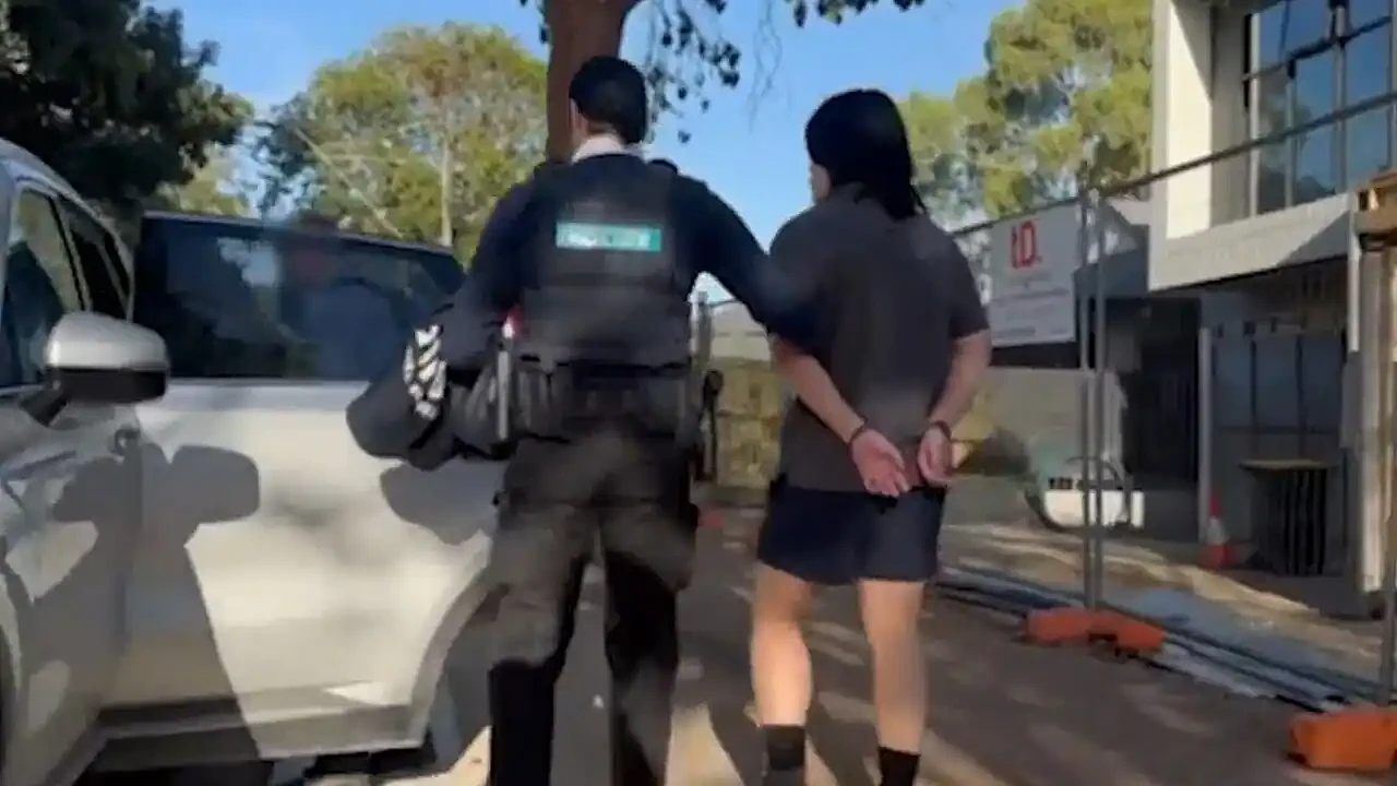 澳洲陆军预备役成员涉嫌赴乌参战被捕，面临最高20年监禁（组图） - 1
