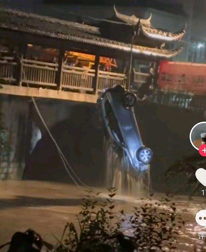 福建长汀一车辆坠河致5死,疑似新手女司机油门当刹车(组图) - 6