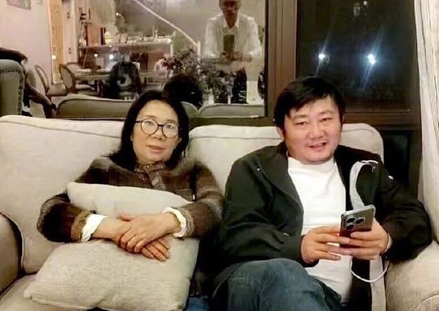 张雪那位毕业于厦大的母亲,被骂惨了(组图) - 1