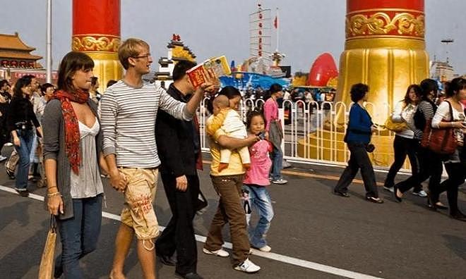 大量美国游客涌入中国，玩了几天后，不吹不黑，中国比美国强多了（组图） - 8