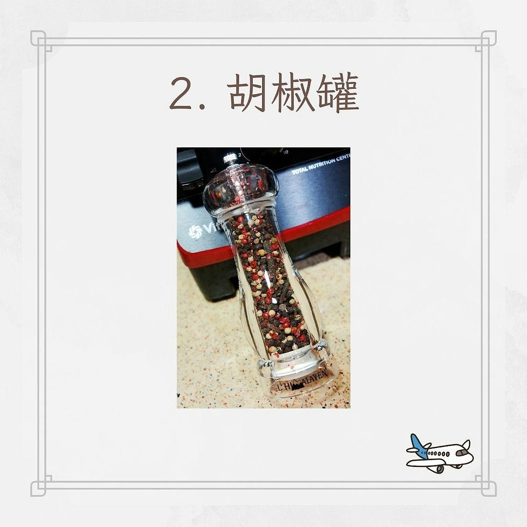 航班揭秘｜空服员曝飞机上最常被偷20物，不止餐具甚至有救生衣（组图） - 4