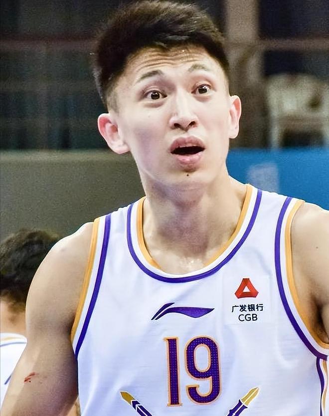 颜值比杨鸣帅，球技不输易建联，他37岁身家过亿，CBA现役常青树（组图） - 18