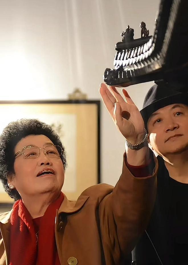 事实证明，73岁无儿无女的迟重瑞，早被陈丽华悄悄铺好路（组图） - 14