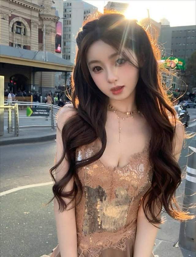王思聪韩国约会“小金晨”，女伴五官立体超美！网友向懒懒告密 - 4