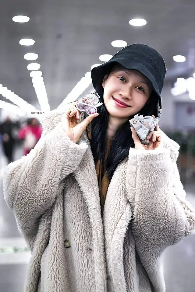 帮前夫还债，养5个老人，50岁倪虹洁成最狠大女主（组图） - 5