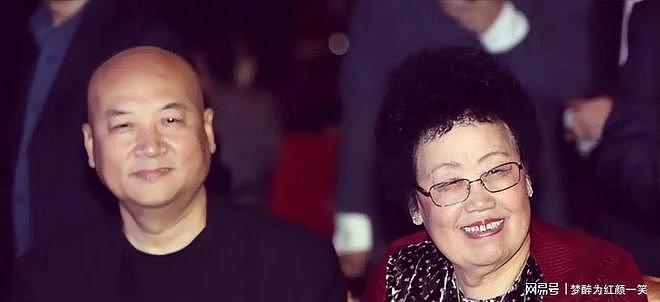 陈丽华葬礼曝光！多位“大人物”到场，炸出一堆“牛鬼蛇神” - 18