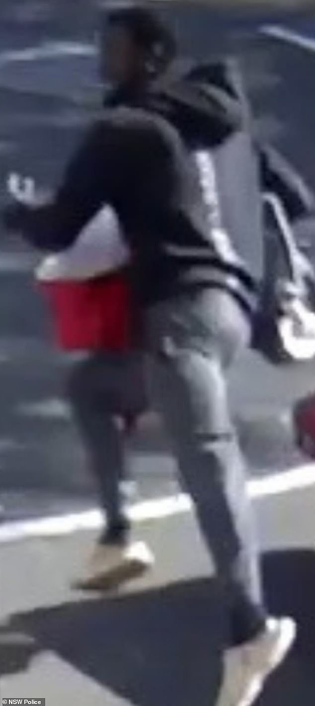 看到此人立即报警！非裔轮奸犯在悉尼就医时逃跑，警方全城大搜捕（组图） - 2