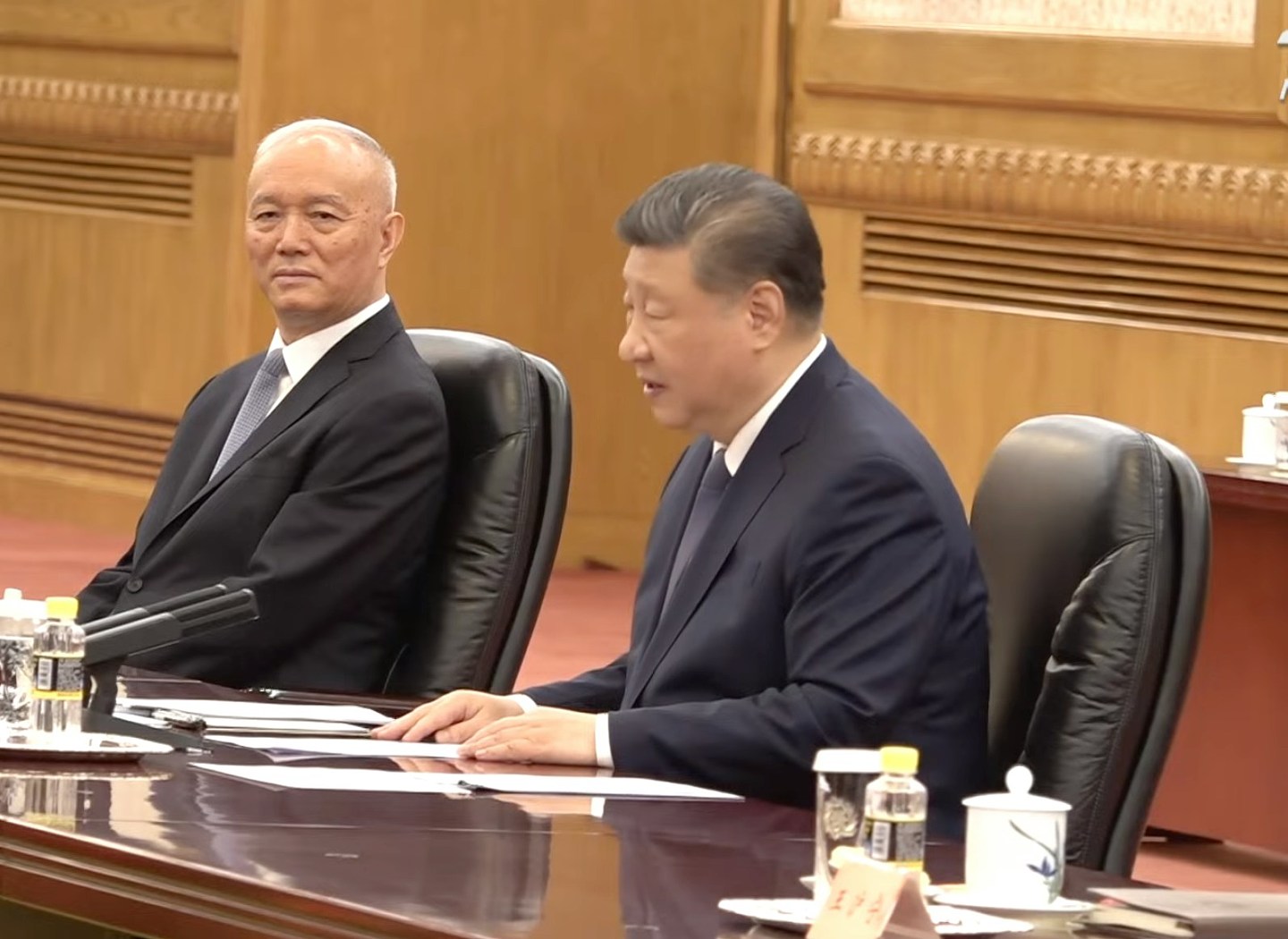 历史画面！习近平称她“郑丽文主席”，两人握手14秒（视频/组图） - 10