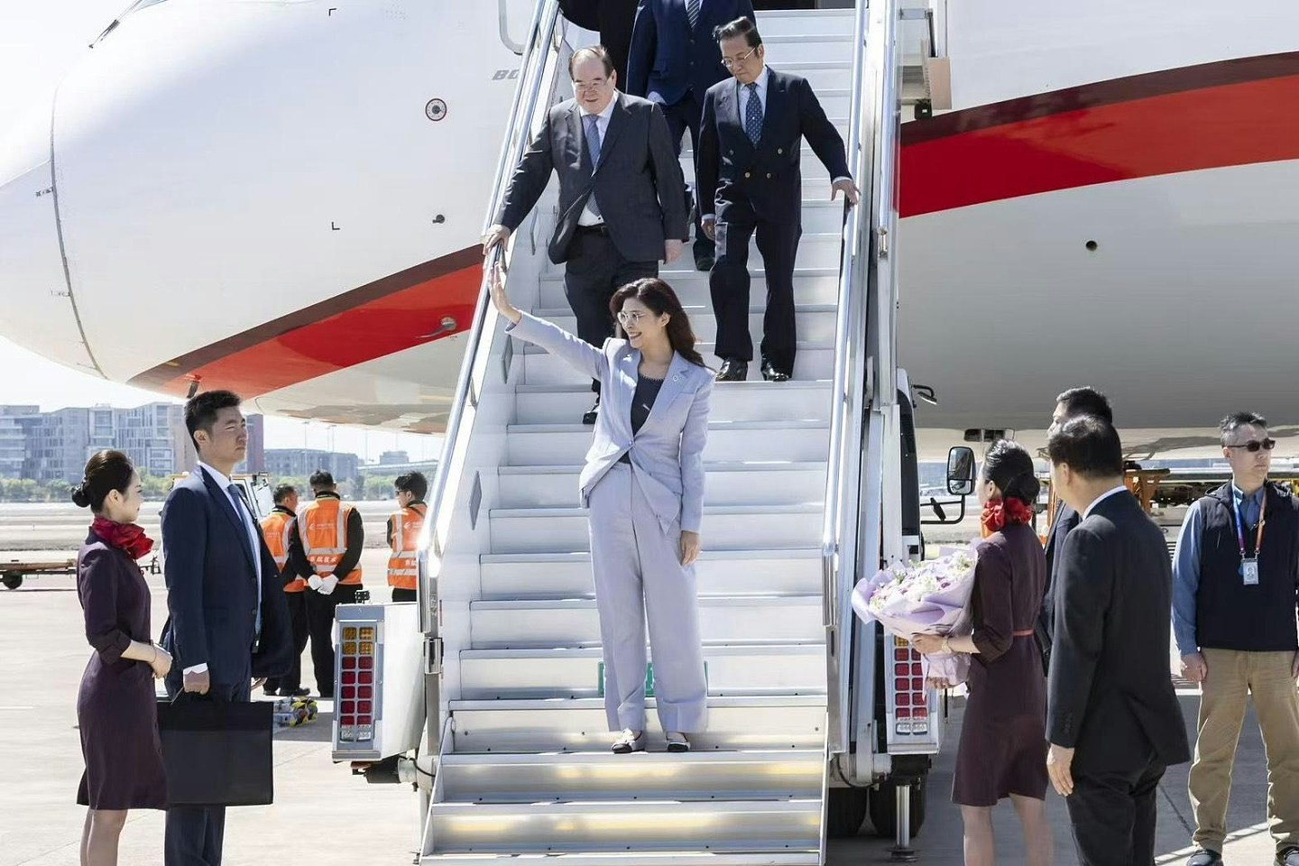 国民党访问团最大亮点!30岁国际部主任被封“美女刺客” - 11