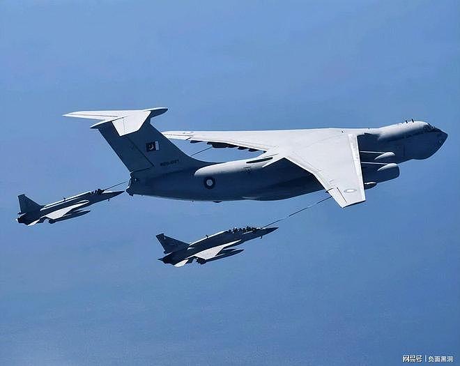 “枭龙”战机高光时刻！巴空军进入伊朗领空，正式为伊朗战斗护航（组图） - 9