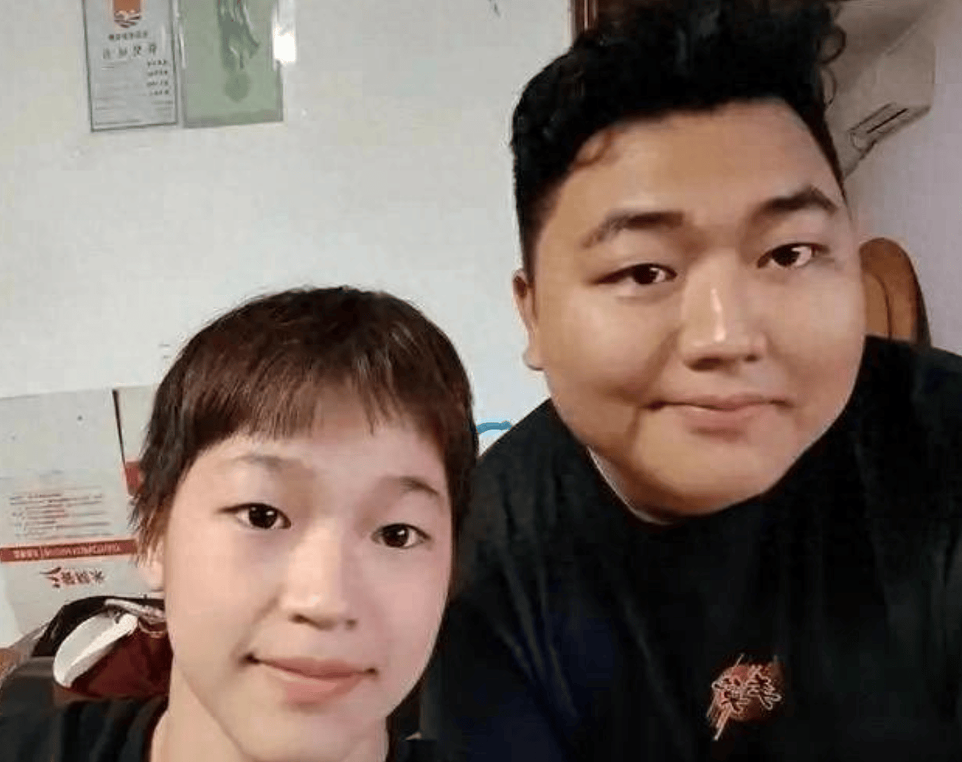 全红婵遭网暴被酸“全家都胖”,哥哥直播间霸气回怼:吃你家大米了吗 - 1